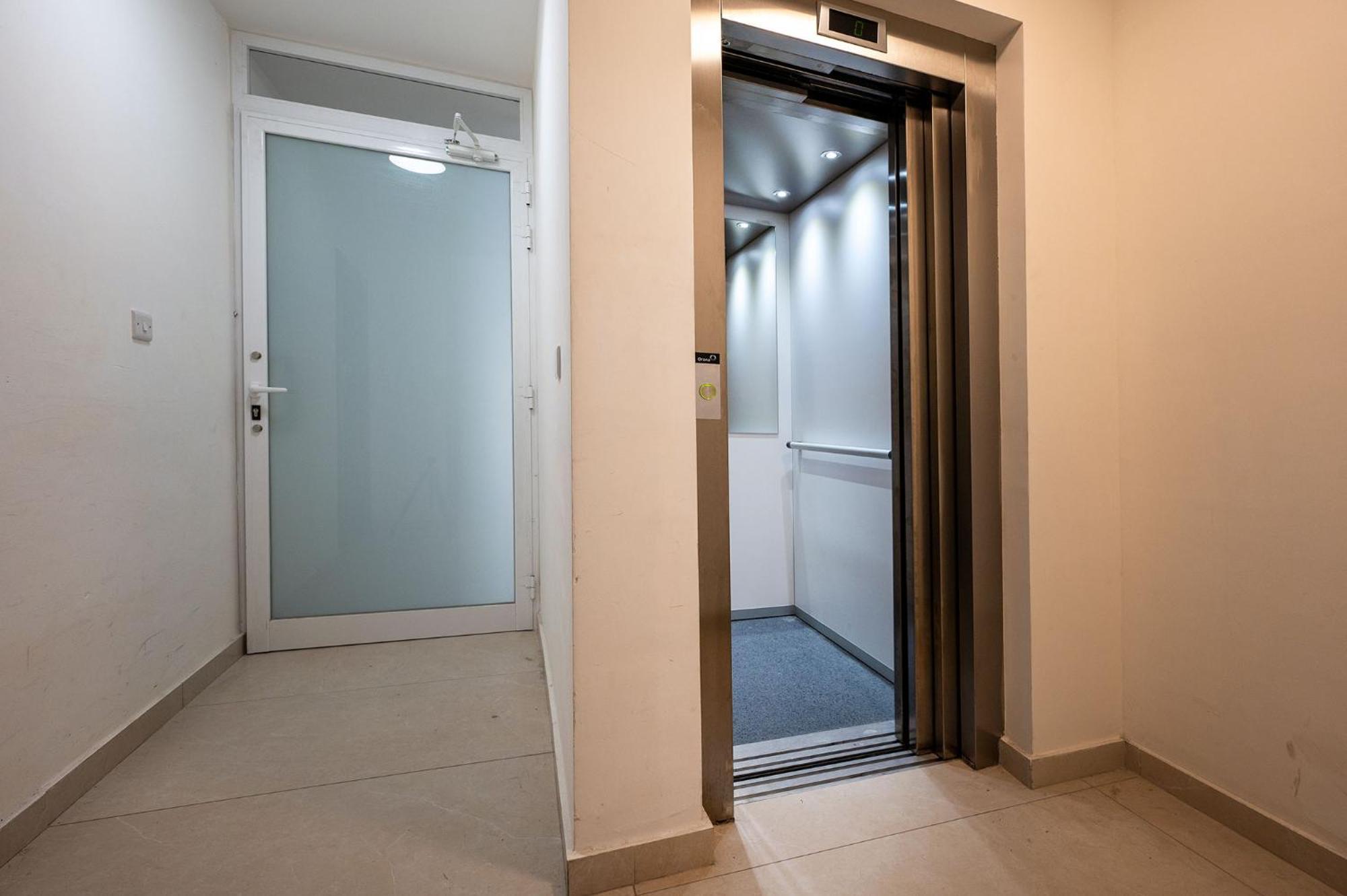 Modern 2 Bedroomed Apartment In Gżira Kültér fotó